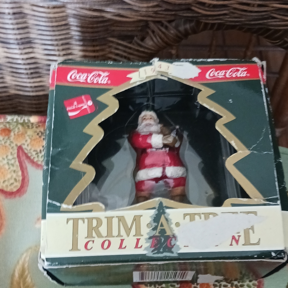 Coca-Cola,  trim a tree ornament, santa